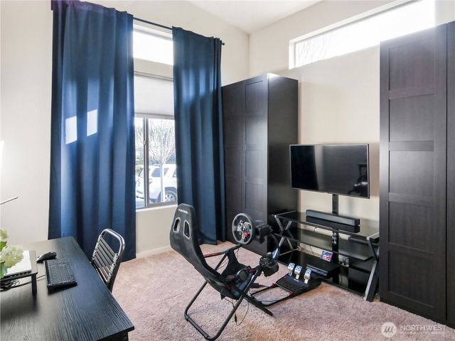 32749 Maple Avenue SE, Black Diamond, WA 98010