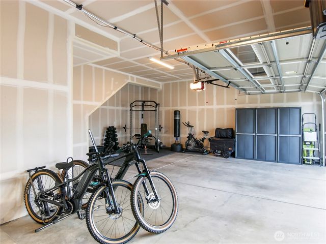 32749 Maple Avenue SE, Black Diamond, WA 98010