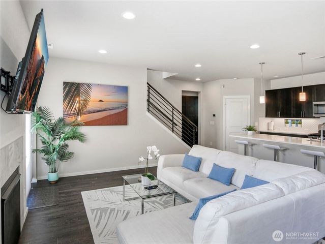 32749 Maple Avenue SE, Black Diamond, WA 98010