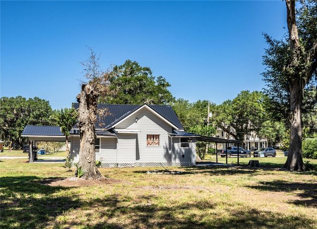 113 SE PINE AVENUE, Fort Meade, FL 33841