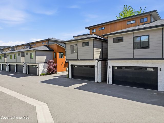 4738 W Kona Dr, Coeur D'alene, ID 83814