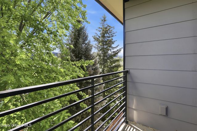 4738 W Kona Dr, Coeur D'alene, ID 83814