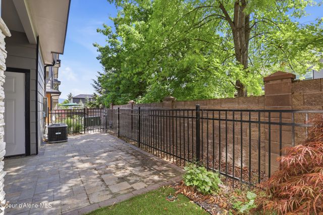 4738 W Kona Dr, Coeur D'alene, ID 83814