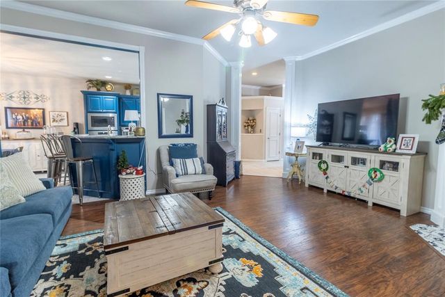 10613 NW 38th Street, Yukon, OK 73099