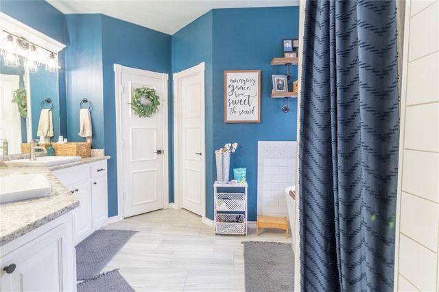 10613 NW 38th Street, Yukon, OK 73099