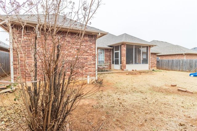 10613 NW 38th Street, Yukon, OK 73099