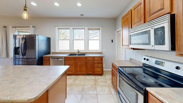 239 N 2nd Street, Portage, OH 43451