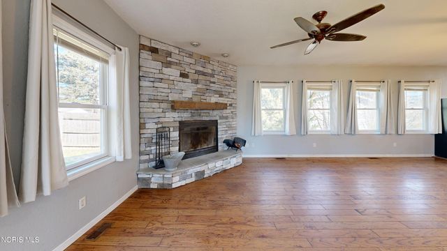 239 N 2nd Street, Portage, OH 43451