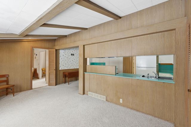 924 Bellclaire Avenue Se, East Grand Rapids, MI 49506