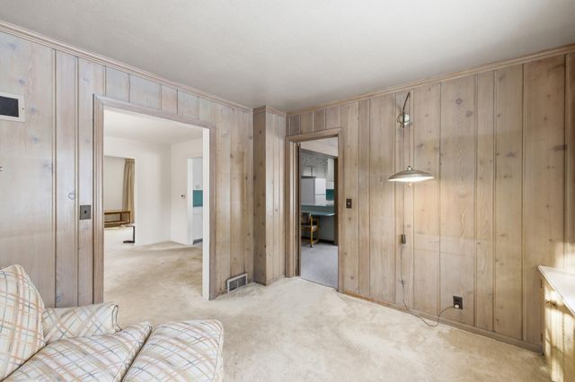 924 Bellclaire Avenue Se, East Grand Rapids, MI 49506