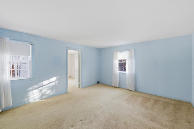 924 Bellclaire Avenue Se, East Grand Rapids, MI 49506