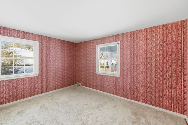 924 Bellclaire Avenue Se, East Grand Rapids, MI 49506