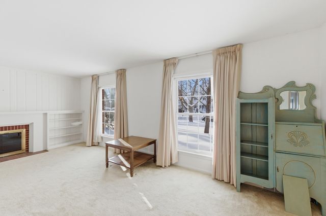 924 Bellclaire Avenue Se, East Grand Rapids, MI 49506