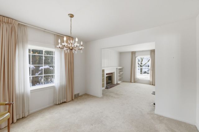 924 Bellclaire Avenue Se, East Grand Rapids, MI 49506