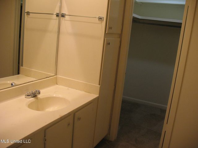 970 Morningside Street, A5, Jackson, MS 39202