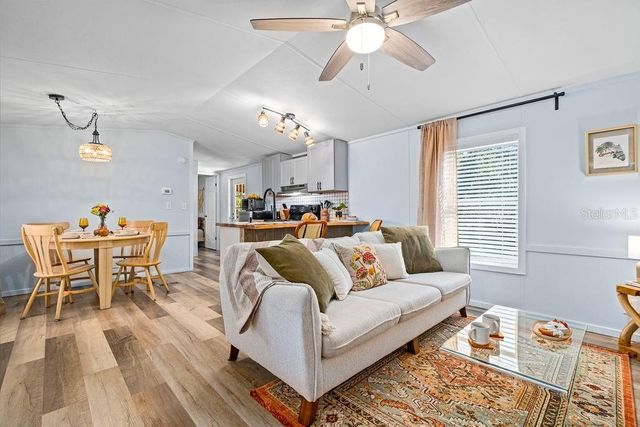 341 SW YALE TERRACE, Fort White, FL 32038