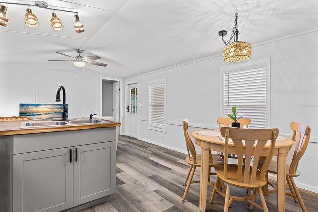 341 SW YALE TERRACE, Fort White, FL 32038