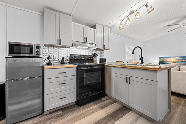 341 SW YALE TERRACE, Fort White, FL 32038