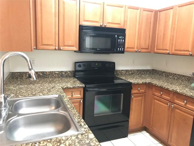 2490 LANCIEN COURT 4, Orlando, FL 32826
