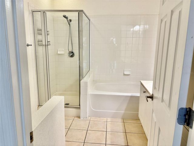 2490 LANCIEN COURT 4, Orlando, FL 32826