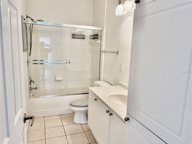 2490 LANCIEN COURT 4, Orlando, FL 32826