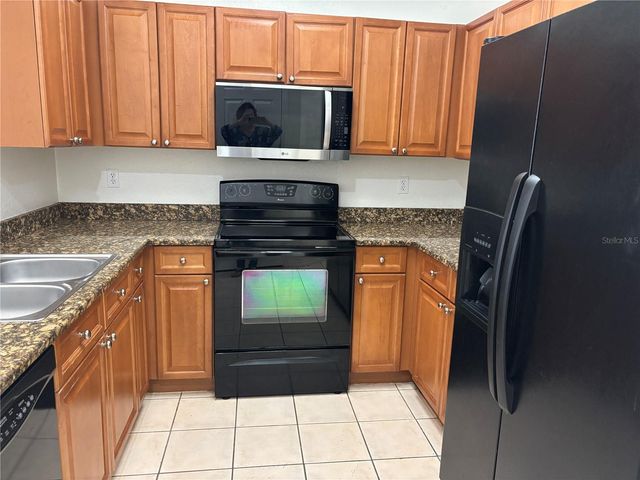 2490 LANCIEN COURT 4, Orlando, FL 32826