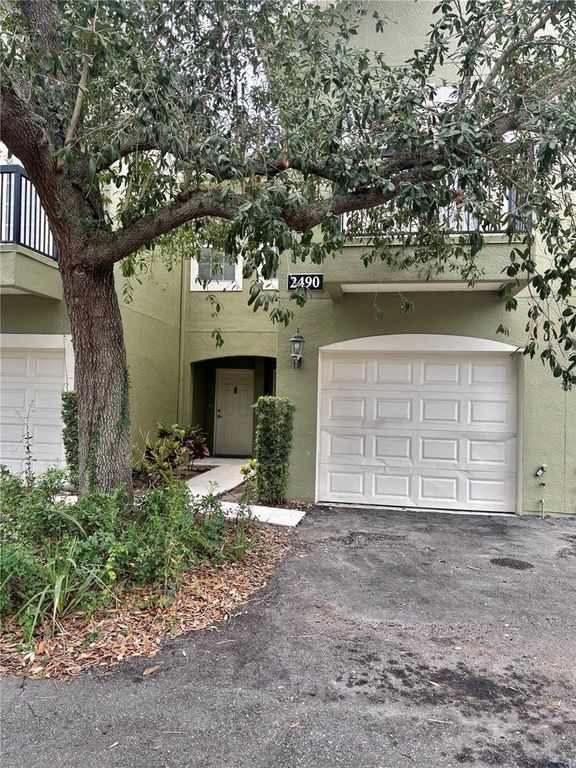 2490 LANCIEN COURT 4, Orlando, FL 32826