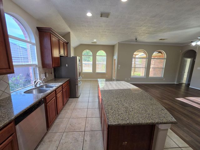 20743 Oakhurst Meadows Drive, Porter, TX 77365