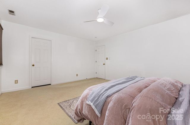 944 Evian Lane, Matthews, NC 28105
