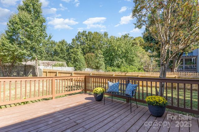 944 Evian Lane, Matthews, NC 28105