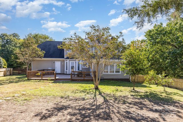 944 Evian Lane, Matthews, NC 28105
