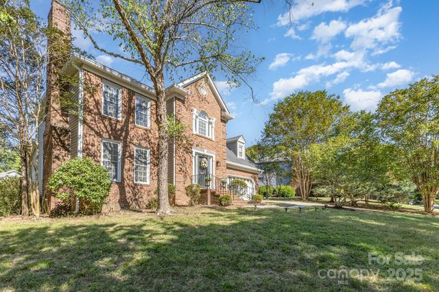 944 Evian Lane, Matthews, NC 28105