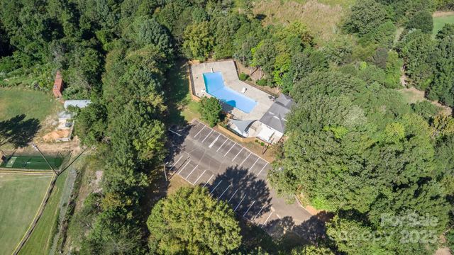 944 Evian Lane, Matthews, NC 28105