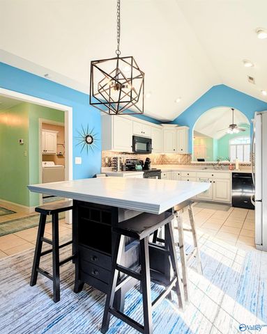 1523 Oak Lea Road SW, Decatur, AL 35603