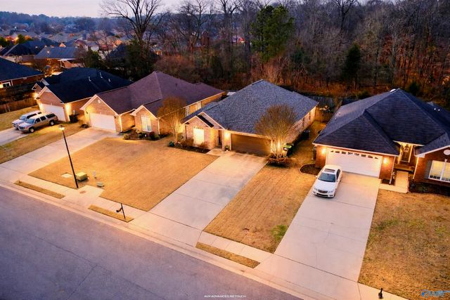 1523 Oak Lea Road SW, Decatur, AL 35603