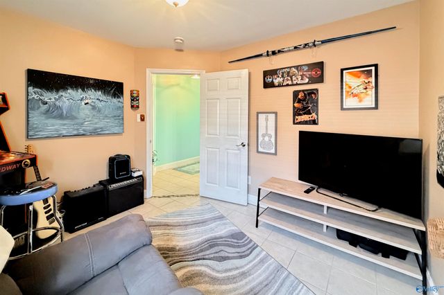 1523 Oak Lea Road SW, Decatur, AL 35603