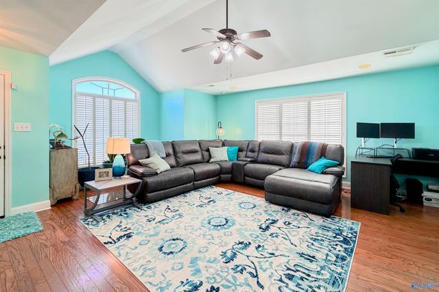 1523 Oak Lea Road SW, Decatur, AL 35603