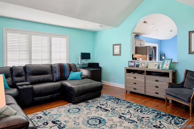 1523 Oak Lea Road SW, Decatur, AL 35603