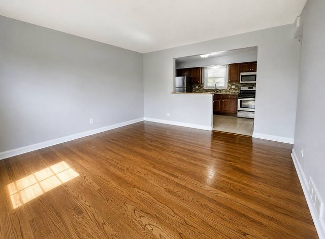 11447 S Natoma Avenue, Worth, IL 60482