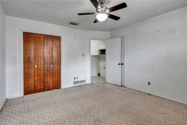 210 Slaughter Street, Arlington, TX 76011