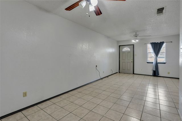 210 Slaughter Street, Arlington, TX 76011