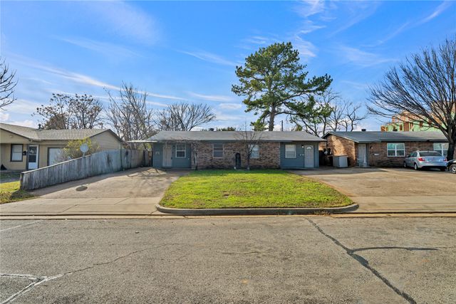 210 Slaughter Street, Arlington, TX 76011