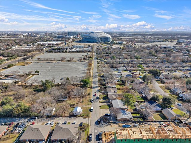210 Slaughter Street, Arlington, TX 76011