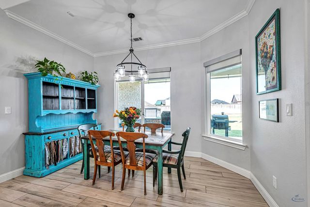 5705 E County Rd 94, Midland, TX 79706