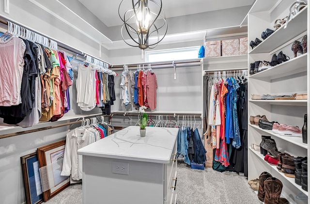 5705 E County Rd 94, Midland, TX 79706