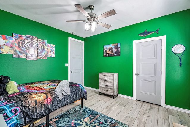 5705 E County Rd 94, Midland, TX 79706