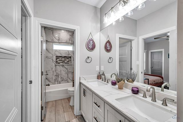 5705 E County Rd 94, Midland, TX 79706