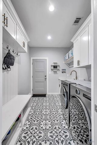 5705 E County Rd 94, Midland, TX 79706