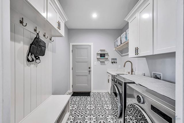 5705 E County Rd 94, Midland, TX 79706