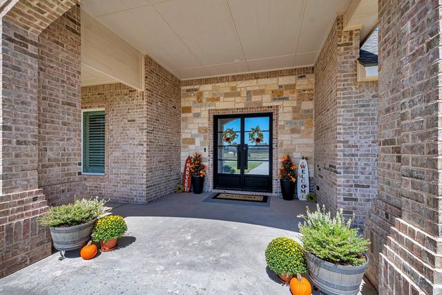 5705 E County Rd 94, Midland, TX 79706